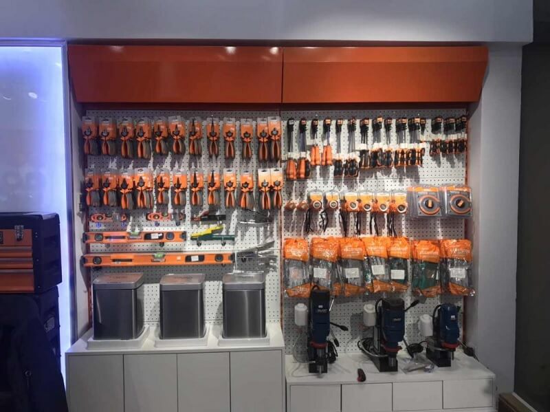 Mẫu thiết kế nội thất showroom máy móc